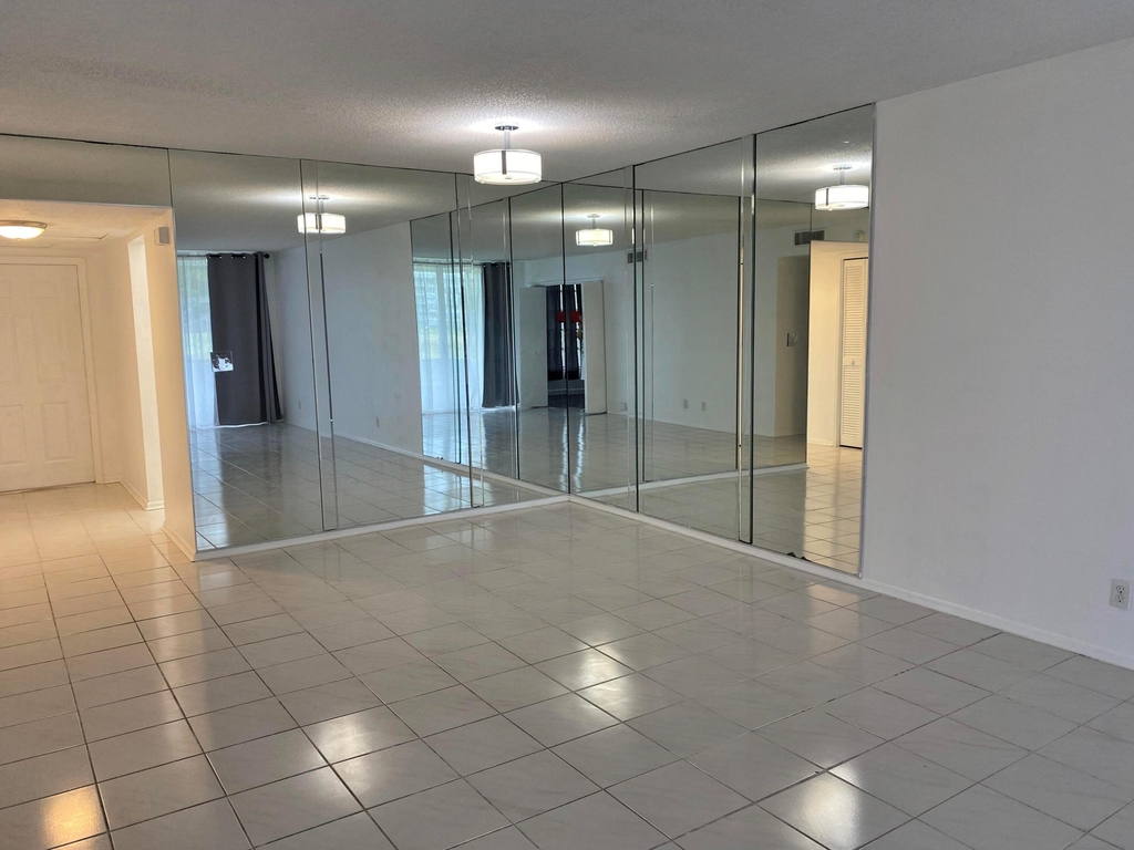 2751 S Palm Aire Drive - Photo 4