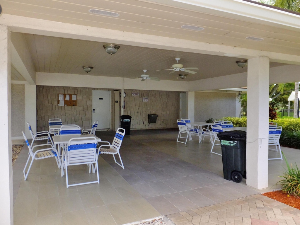 2751 S Palm Aire Drive - Photo 28