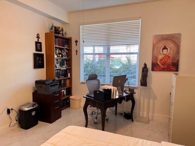 804 E Windward Way - Photo 17