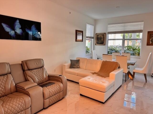 804 E Windward Way - Photo 2