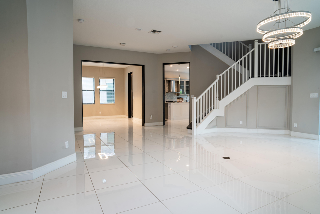 8665 E Baypoint Circle - Photo 5