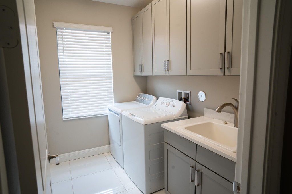 8665 E Baypoint Circle - Photo 16
