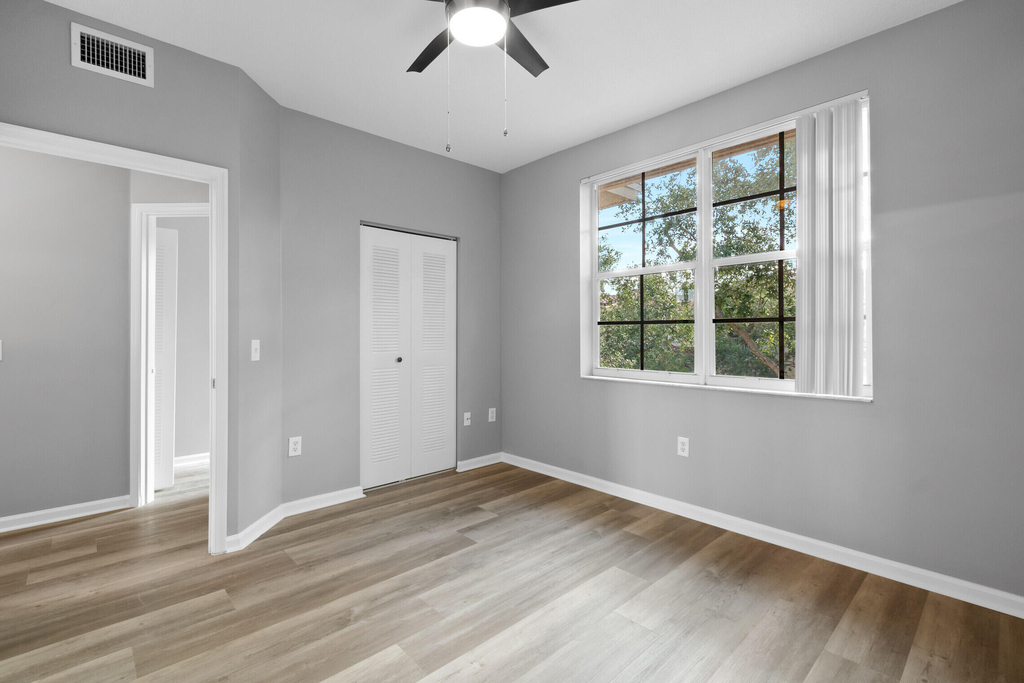 4822 Chancellor Drive - Photo 9