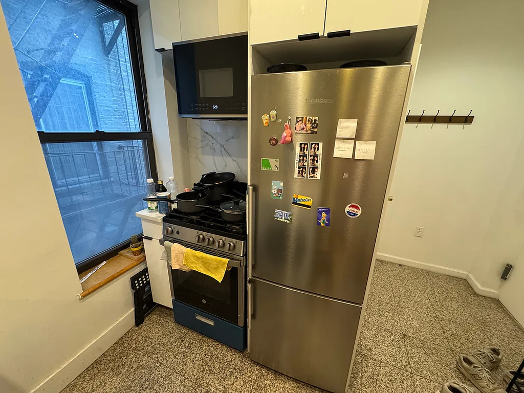 68 East 1st Street - Photo 3