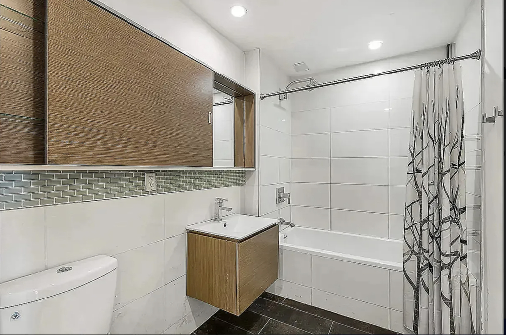 344 East 110th Street - Photo 5