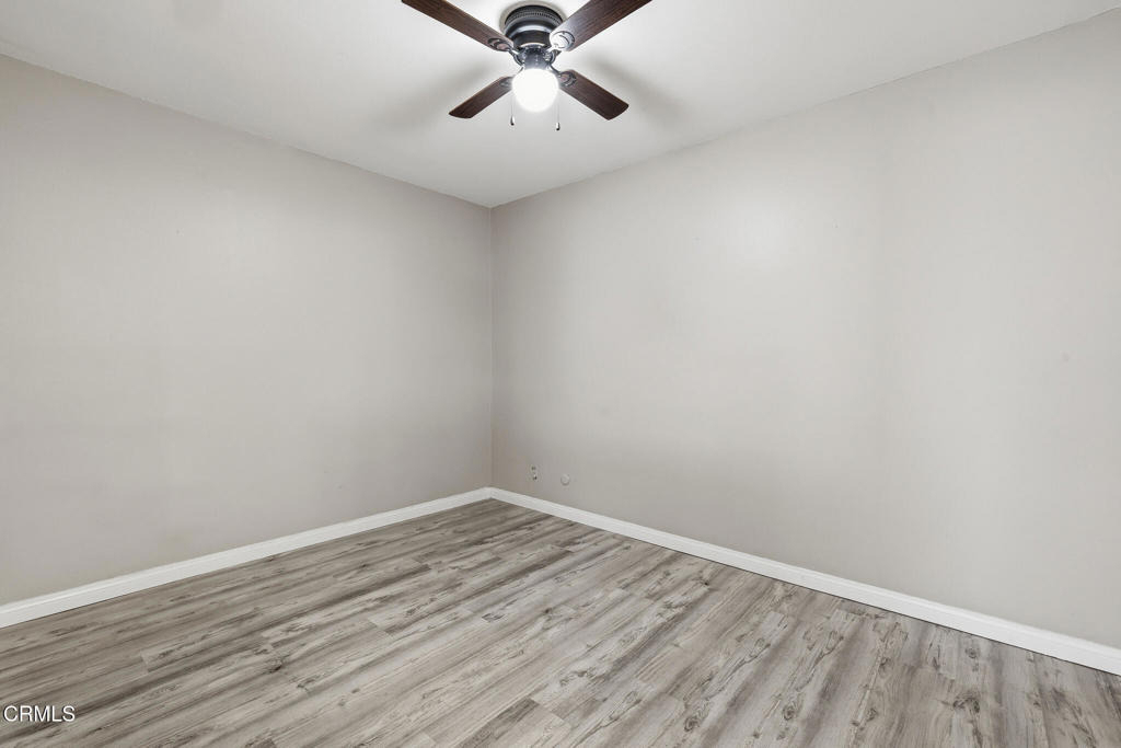 28947 E Thousand Oaks Boulevard - Photo 5