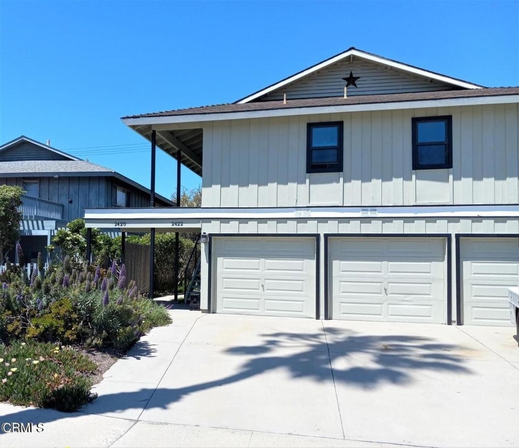 2422 Seahorse Avenue - Photo 0