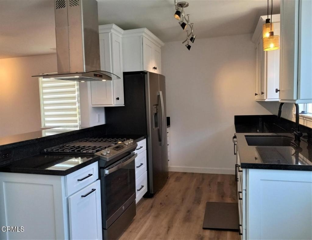 2422 Seahorse Avenue - Photo 8