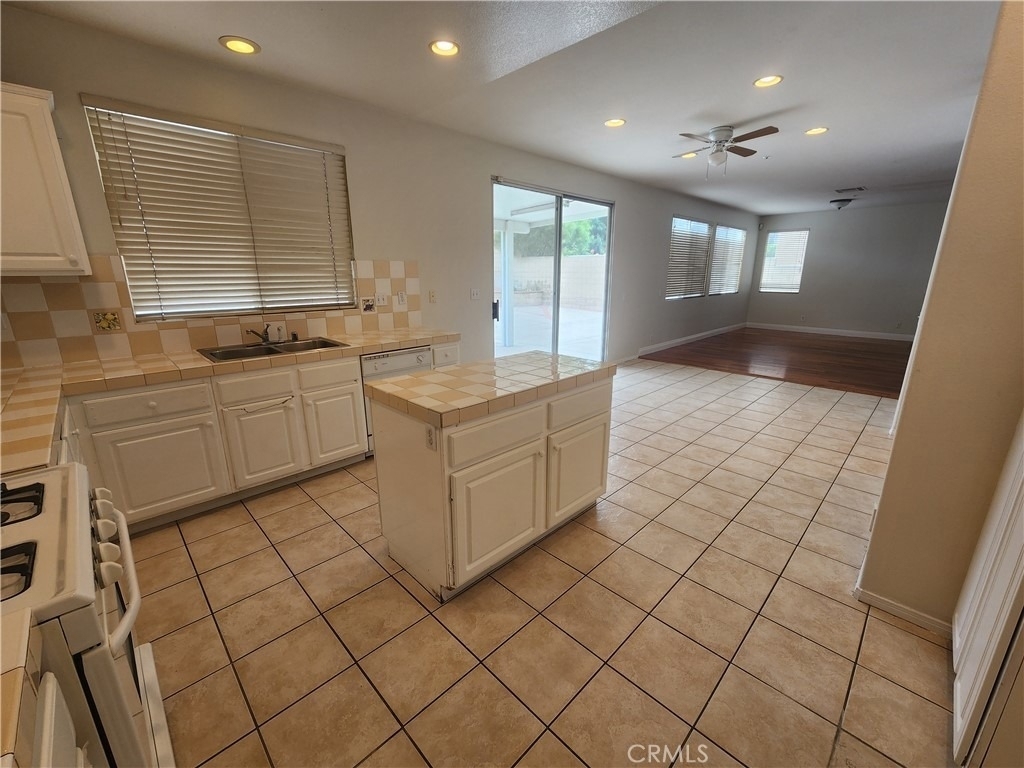15752 Home Court - Photo 3