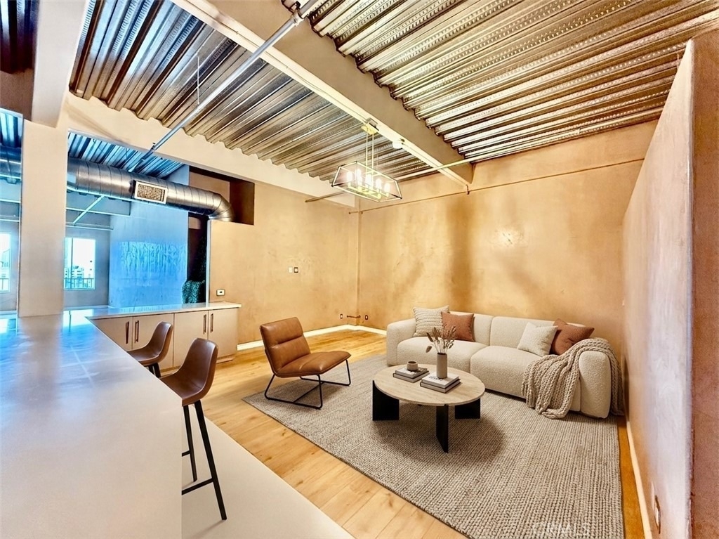 312 W 5th Street - Photo 9