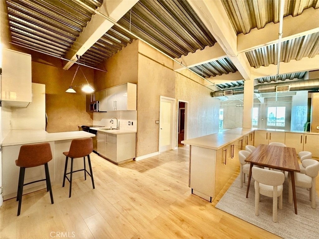 312 W 5th Street - Photo 11