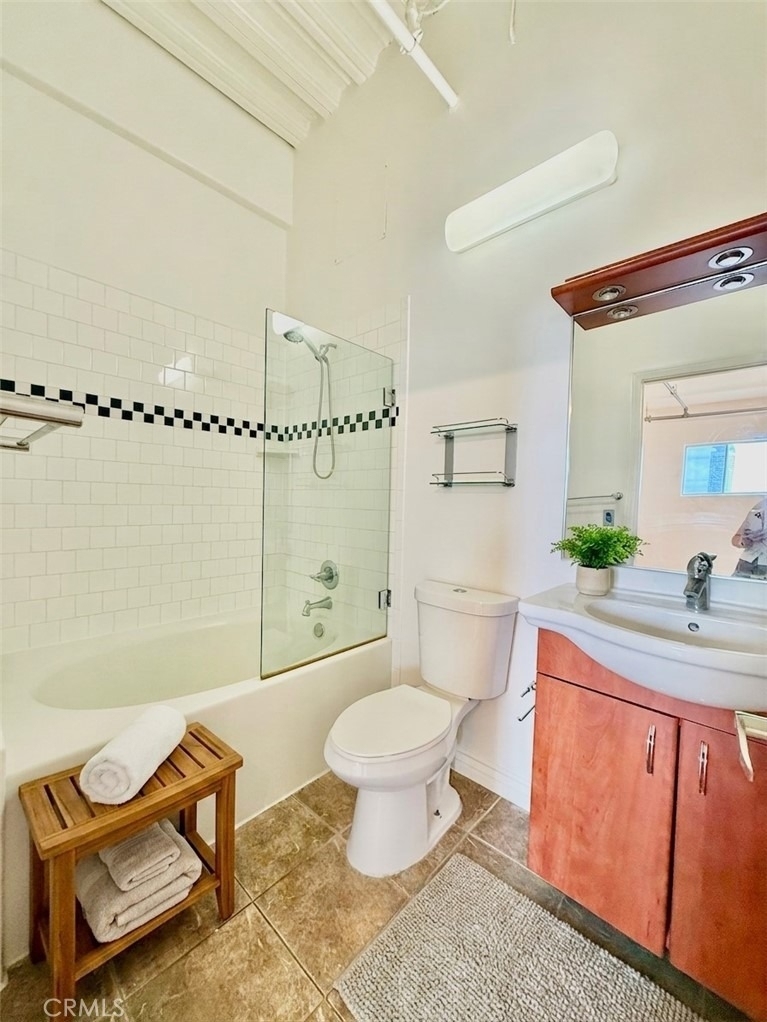 312 W 5th Street - Photo 2