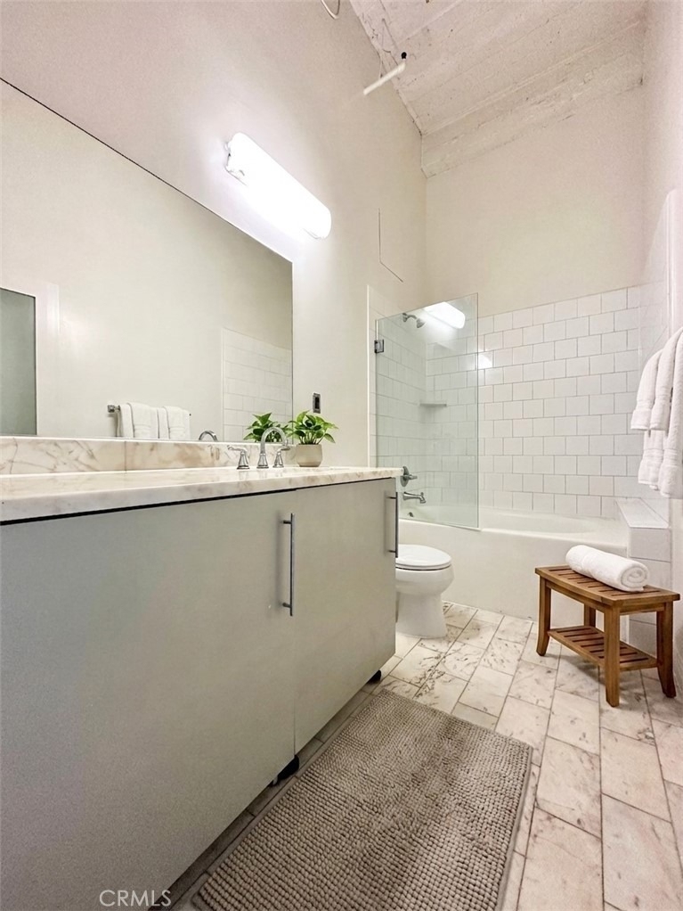 312 W 5th Street - Photo 1