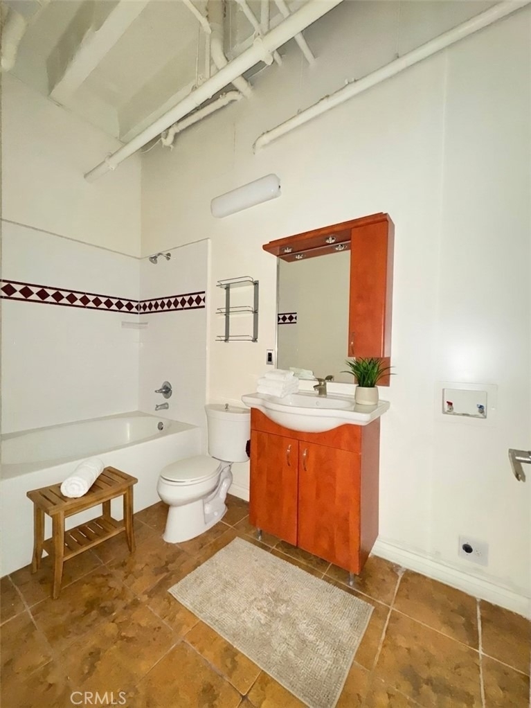 312 W 5th Street - Photo 5