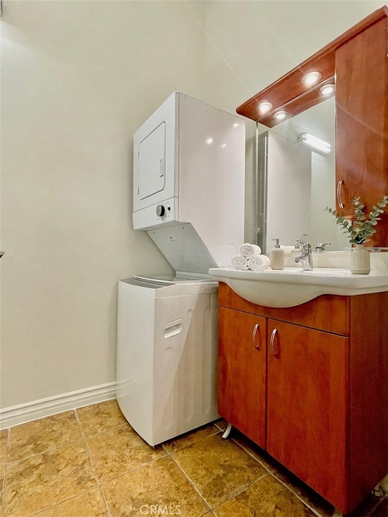 312 W 5th Street - Photo 11