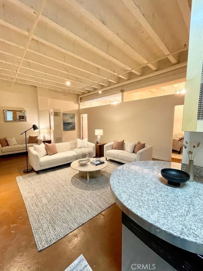 312 W 5th Street - Photo 5