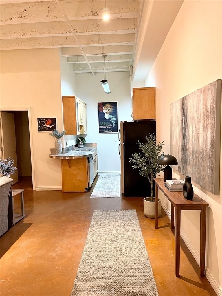 312 W 5th Street - Photo 7