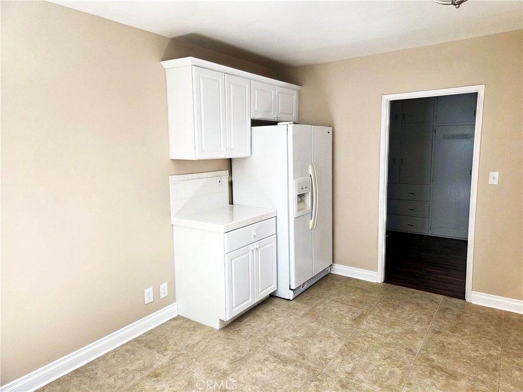 15219 Wyandotte - Photo 28