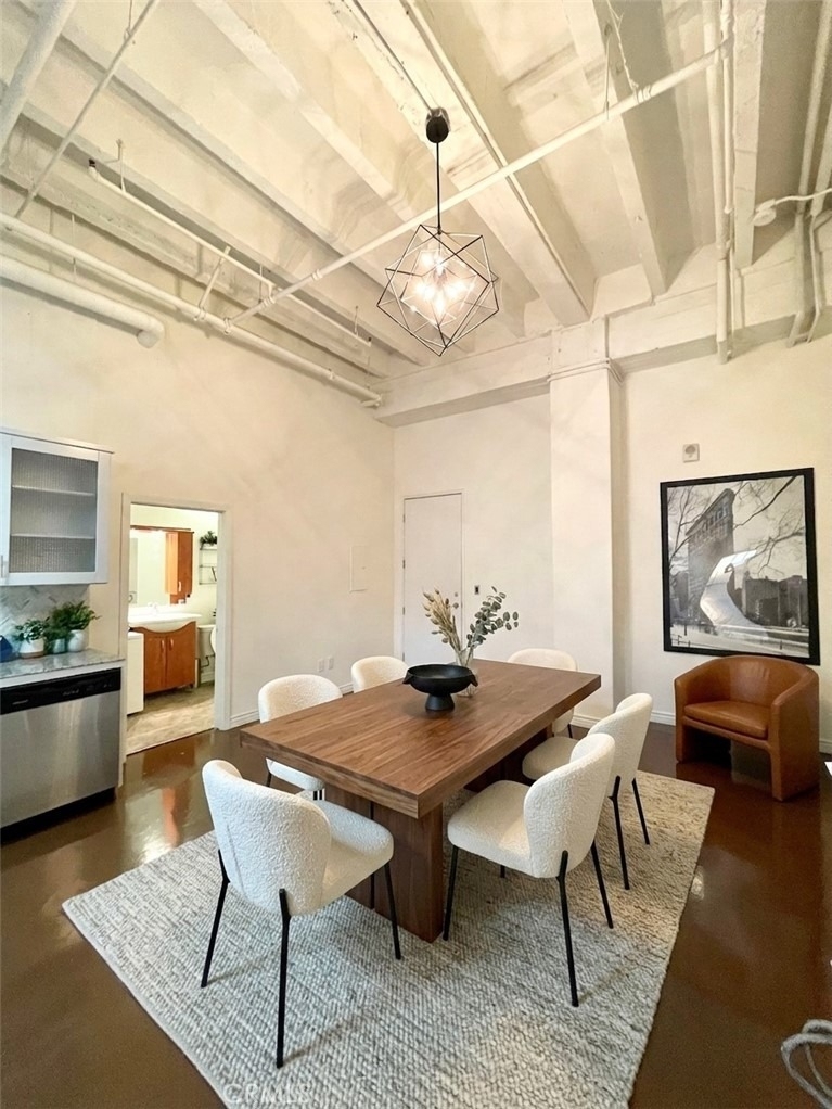 312 W 5th Street - Photo 4