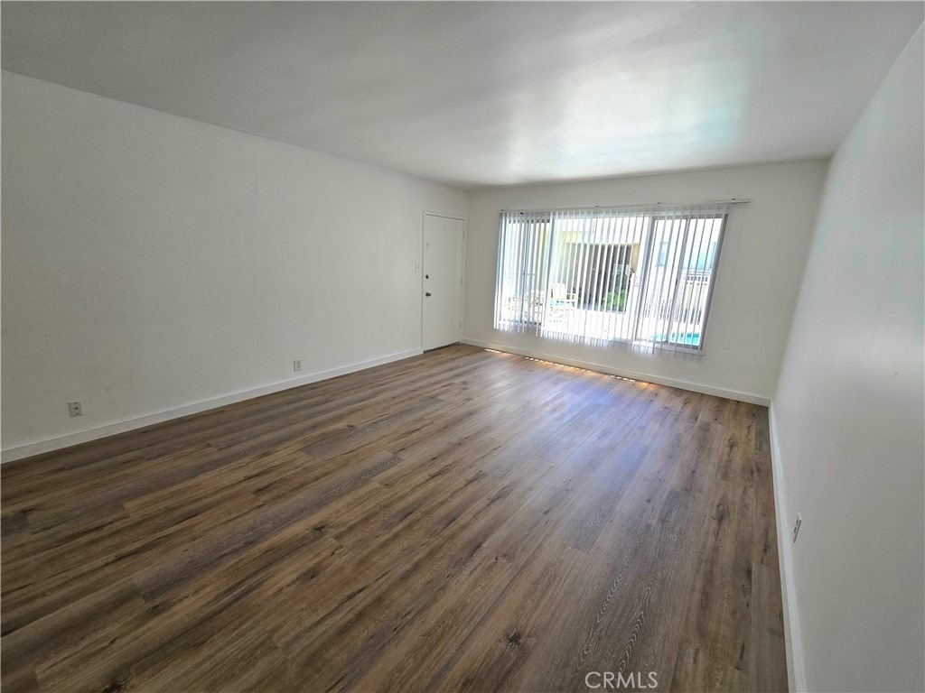 439 S Le Doux Road - Photo 3