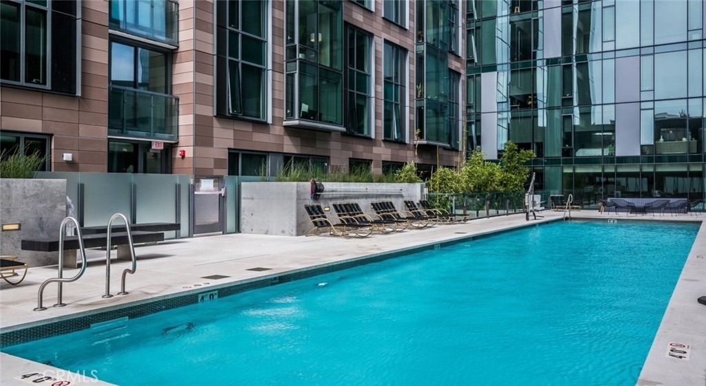 100 Van Ness Avenue - Photo 33