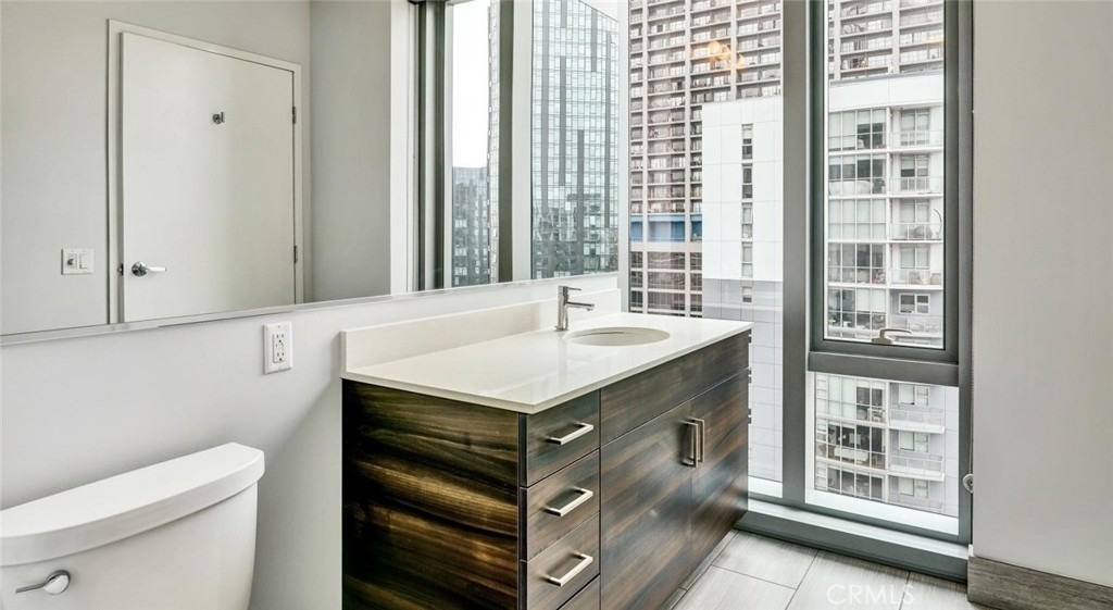 100 Van Ness Avenue - Photo 6