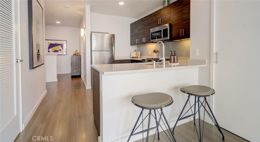 100 Van Ness Avenue - Photo 10