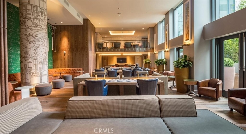 100 Van Ness Avenue - Photo 25