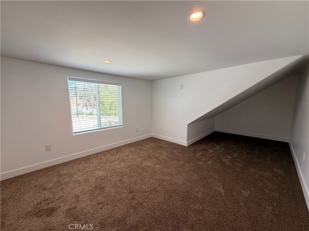 3436 Pontiac - Photo 19