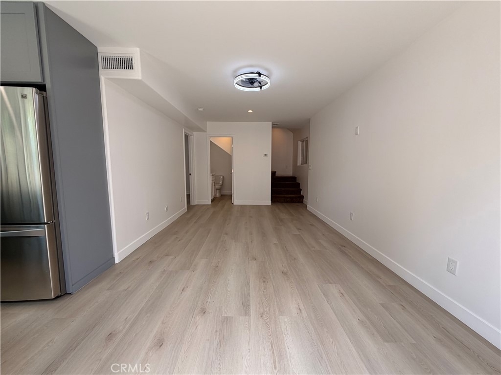 3436 Pontiac - Photo 2