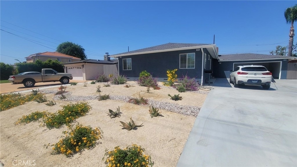 1605 E Santa Ana - Photo 0