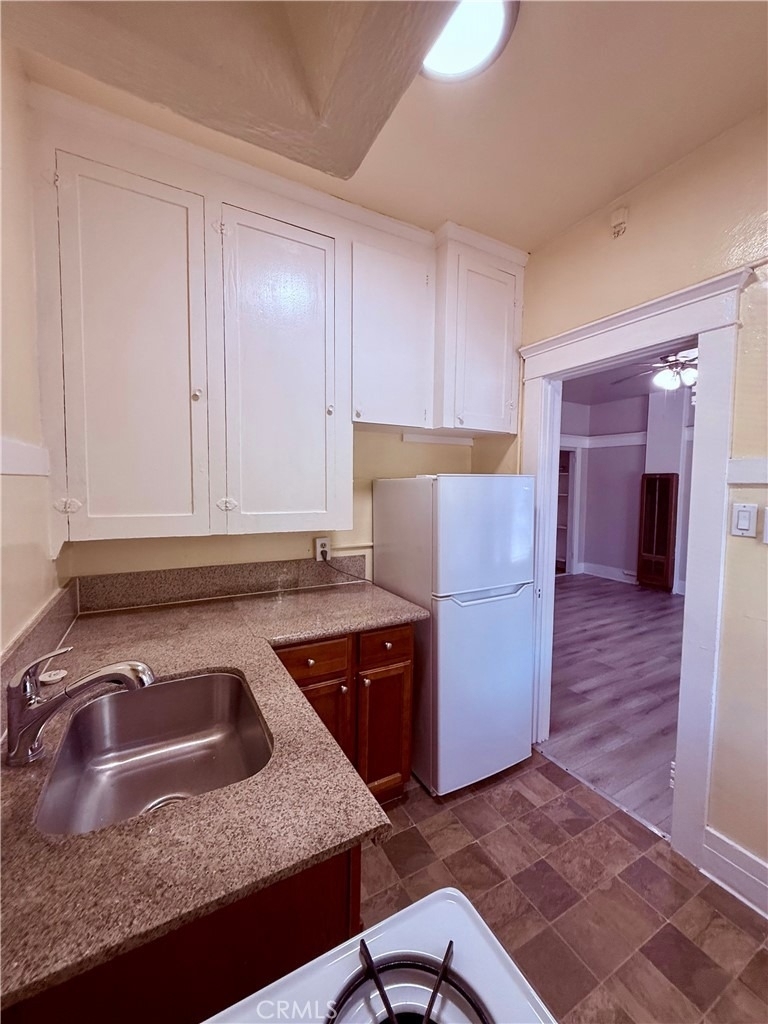 406 Linden Avenue - Photo 4