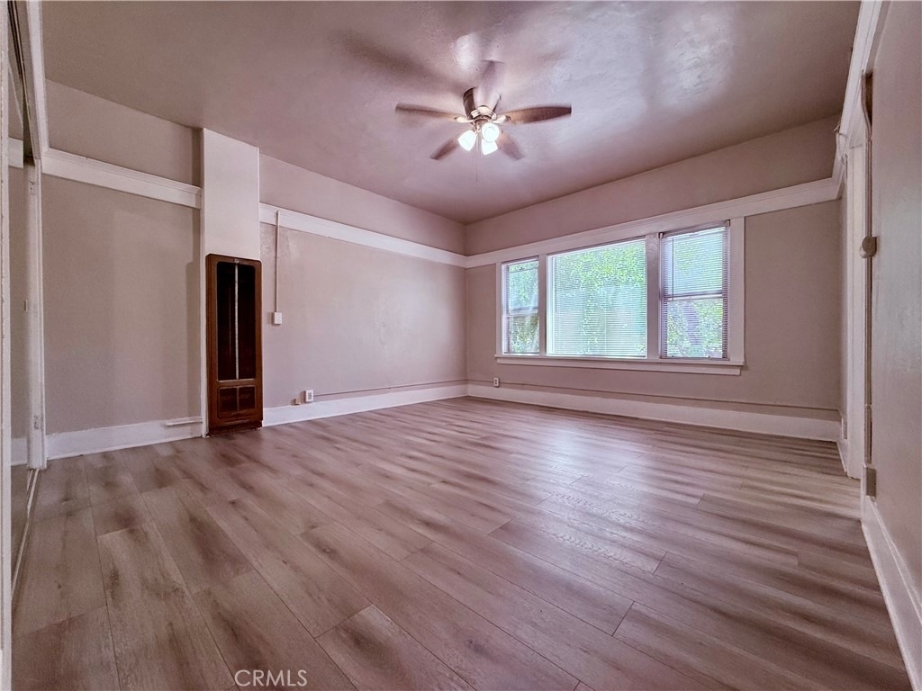 406 Linden Avenue - Photo 2