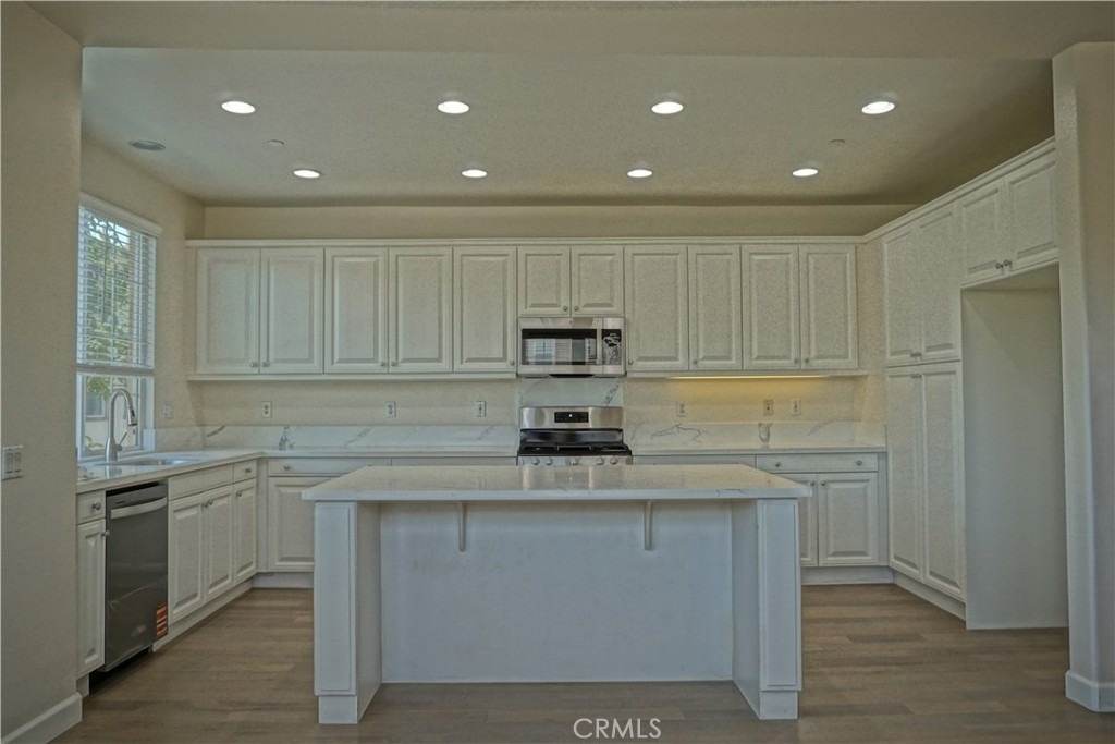 2099 Owens - Photo 7