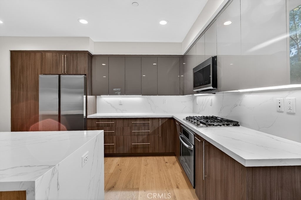 575 Rockefeller - Photo 9