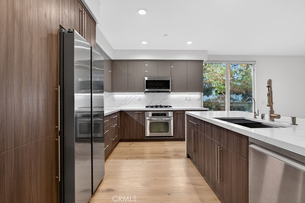 575 Rockefeller - Photo 7