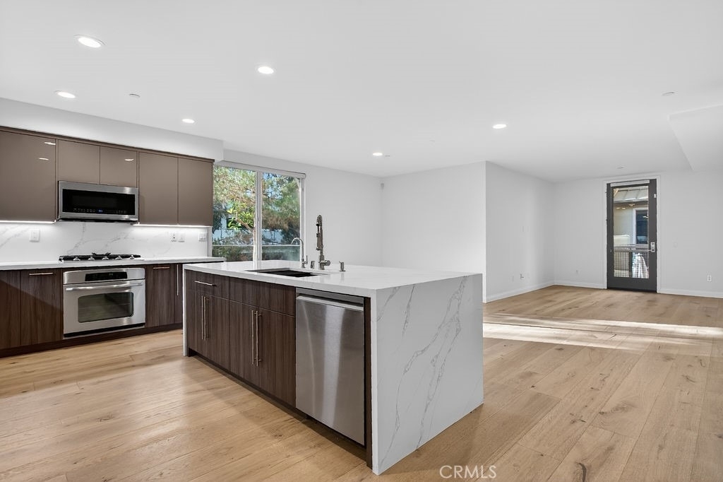 575 Rockefeller - Photo 6