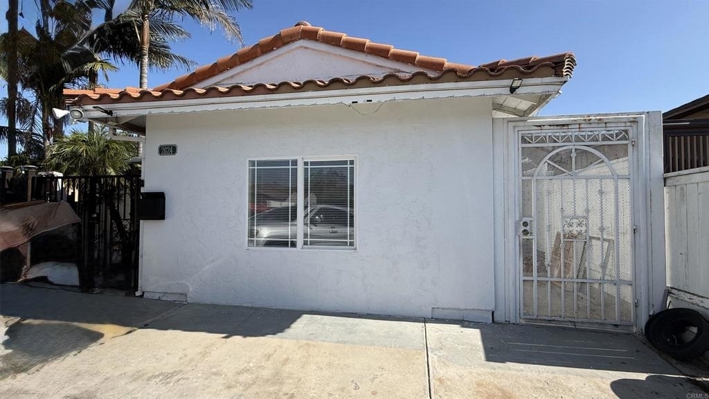 2624 Caulfield Drive - Photo 0