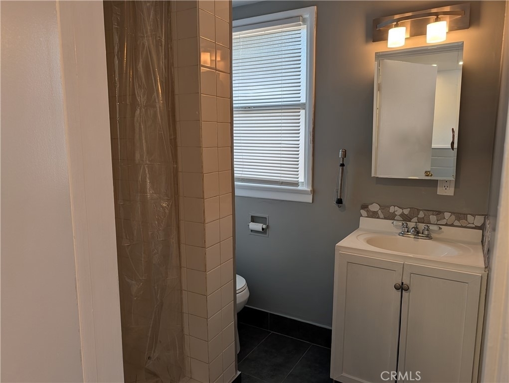 6220 1/2 S Fairfax - Photo 8