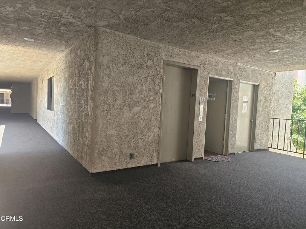 1401 Valley View - Photo 24