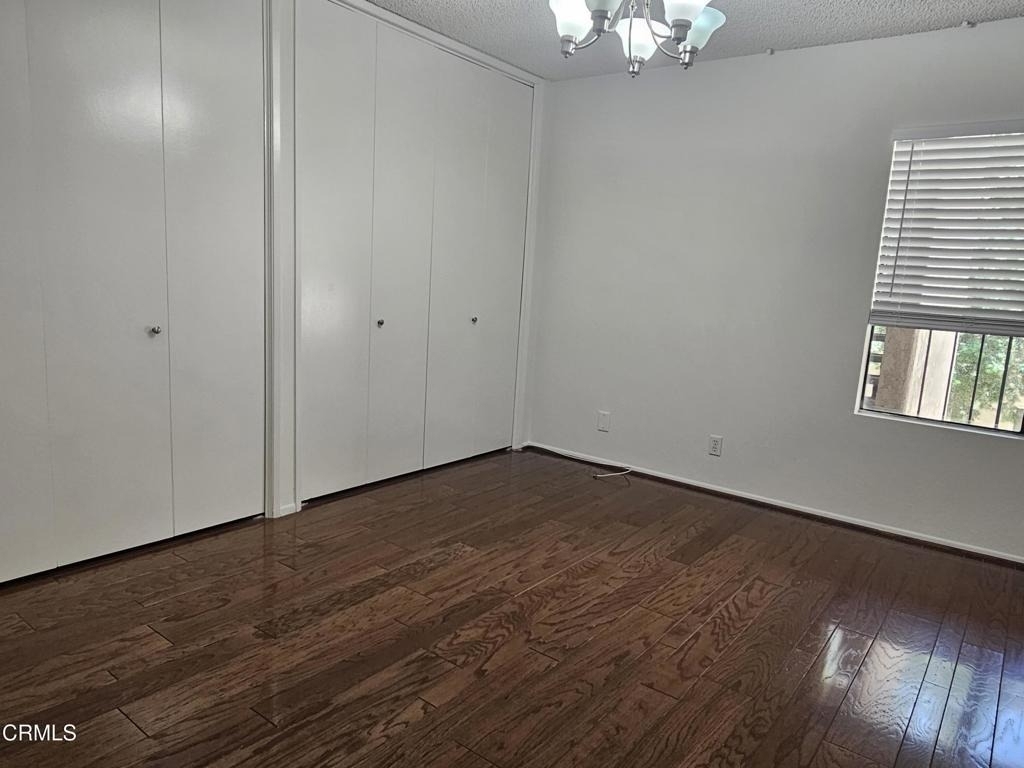 1401 Valley View - Photo 19