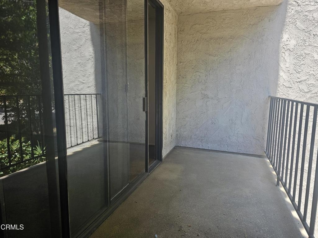 1401 Valley View - Photo 21