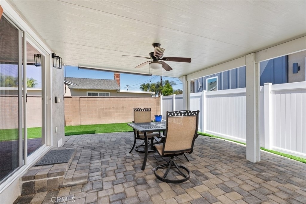 1325 W Ash - Photo 11