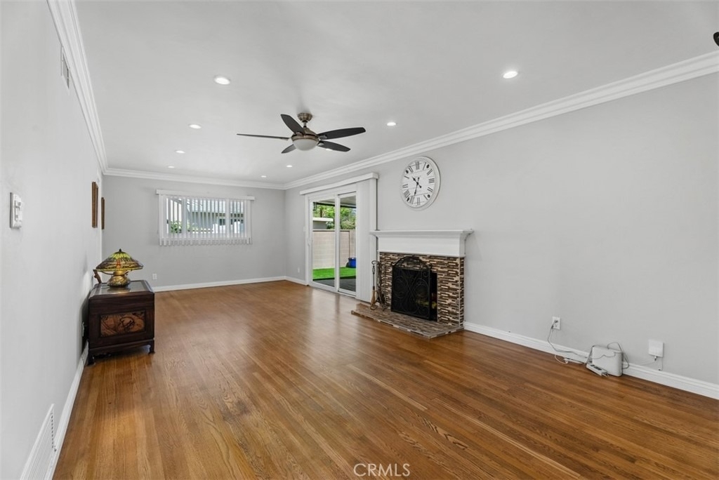 1325 W Ash - Photo 4