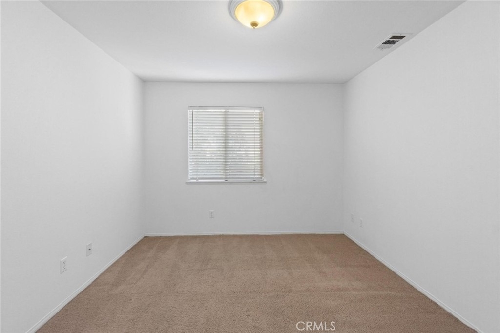 23764 Cloverleaf - Photo 28