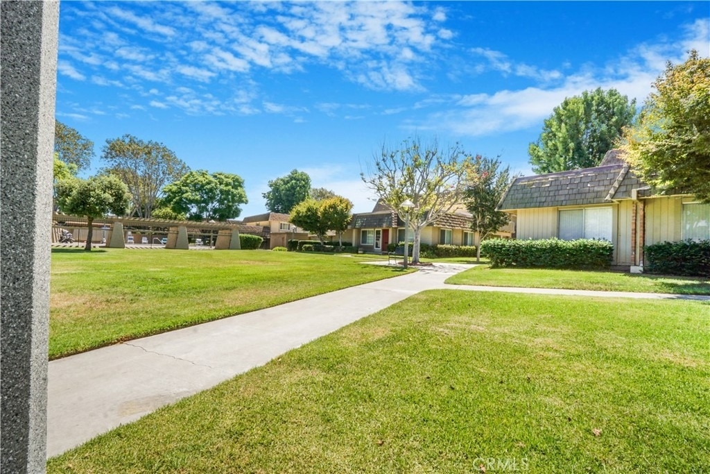 18195 Canyon Court - Photo 2