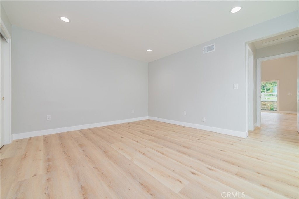 19112 Biddle Drive - Photo 11
