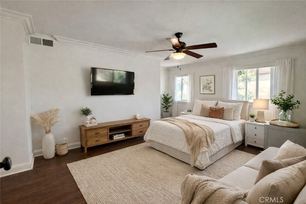 2558 Orange Avenue - Photo 2