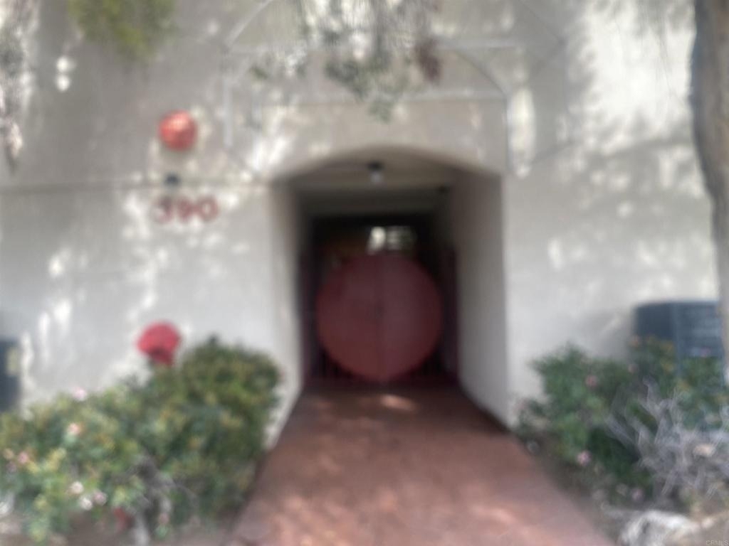 390 E Madison Avenue - Photo 9
