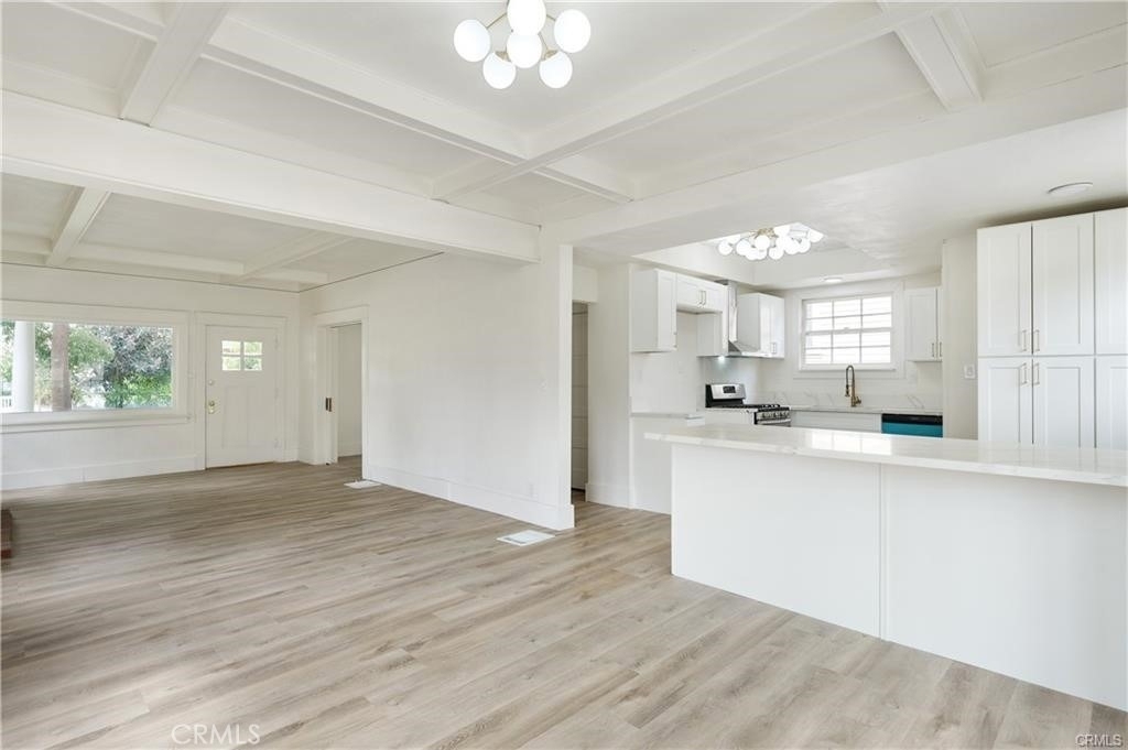 4415 12th - Photo 3